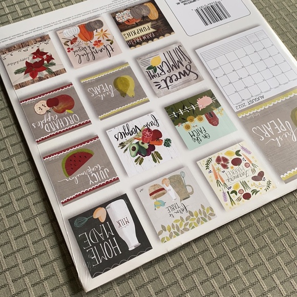 Farmer’s Market | 2022 12-Month Wall Calendar - Picture 10 of 16